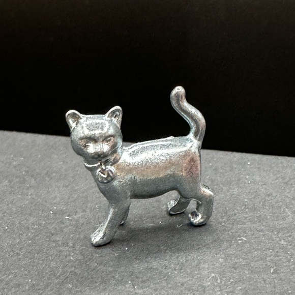 Vintage Monopoly Dollhouse Miniature Cat Replacement Piece - Picture 9 of 11